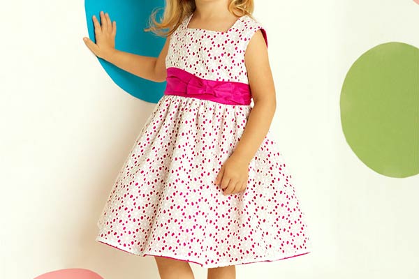 Kids dress detail